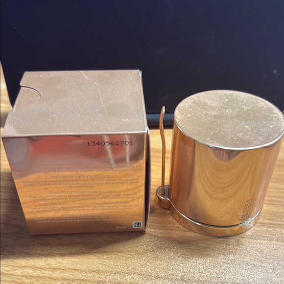 SK-II LXP Ultimate Revival Cream - Gold empty jar - Picture 2 of 9